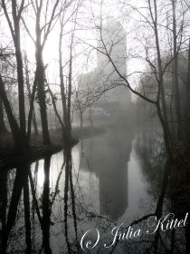 Altötting, Turm der Bruckmeiermühle im Nebel kmn.jpg